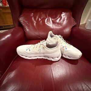 Women's Cream Sneakers